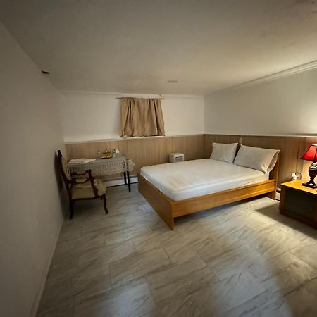 The White Pearl Apartment Metuchen ภายนอก รูปภาพ